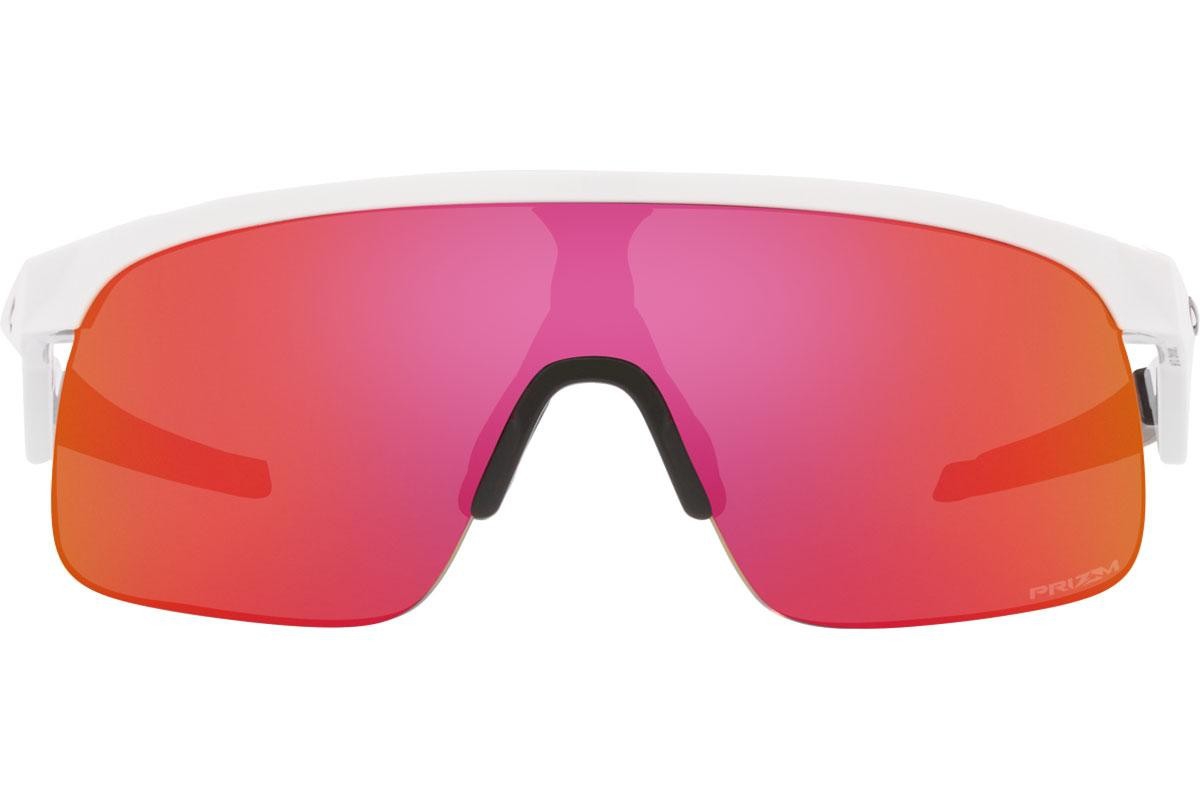 Oakley%20RESISTOR%20(OJ9010-901004)%20|%20Unisex%20Çocuk%20Beyaz%20Güneş%20Gözlüğü